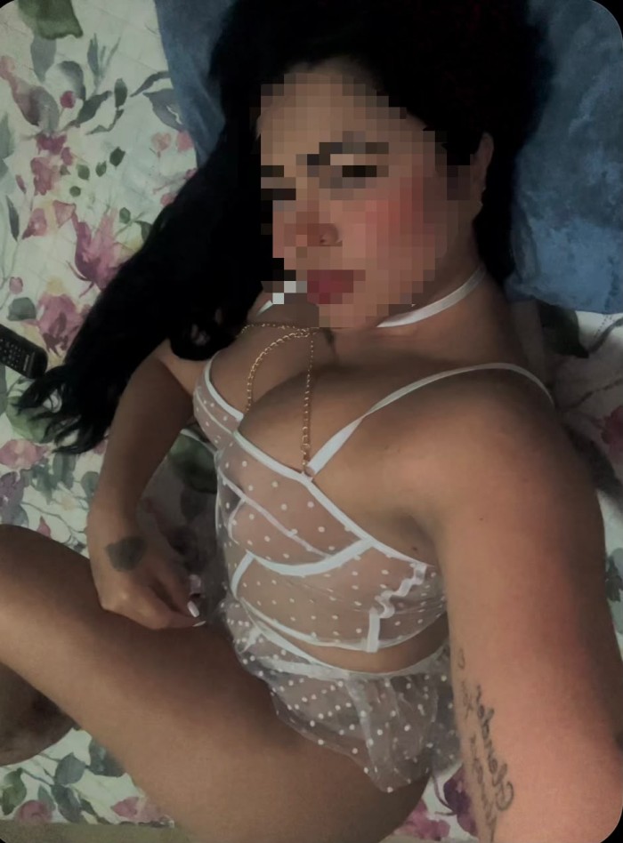 ESPECTACULAR MORENA DISCRETA, FIESTERA E INDEPENDIENTE