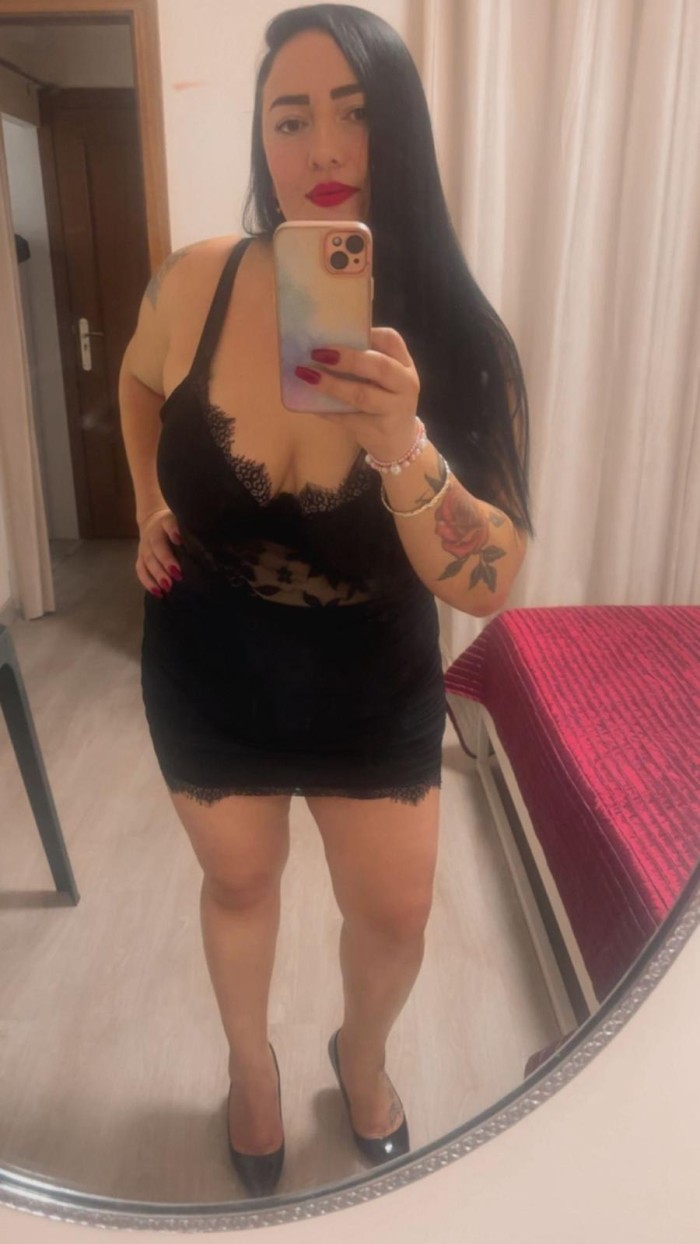 NOVEDAD LEILA EN USERA!! FIESTERA COMPLETA IMPLICADA 24H