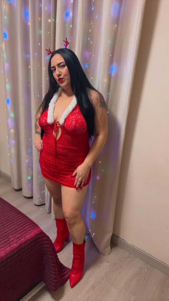 NOVEDAD LEILA EN USERA!! FIESTERA COMPLETA IMPLICADA 24H