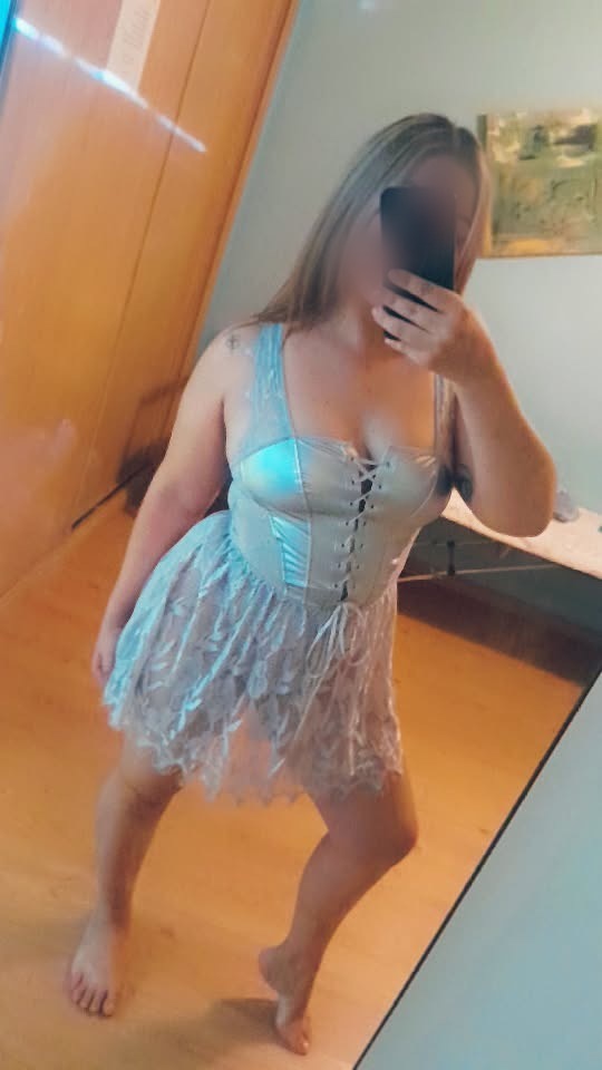 Ponfe/ NUEVA CHICA ARA/ LAS FANTASÍAS MÁS CALIENTES/ SALIDAS/ 24h/ FIESTERA