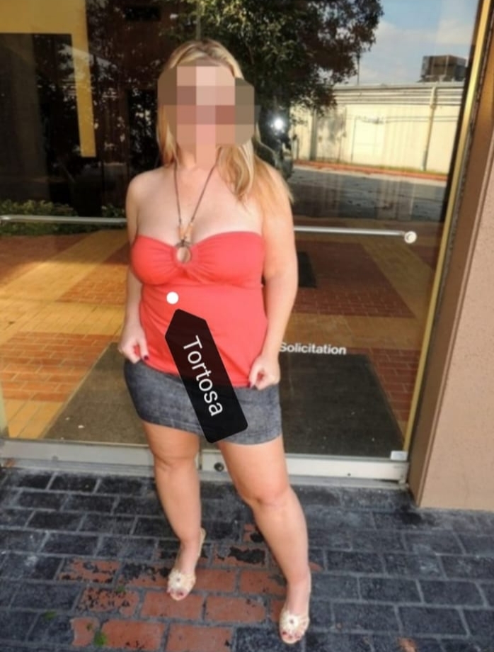 MUJER DE 51 AÑO RELLENITA CON EXPERIENCIA