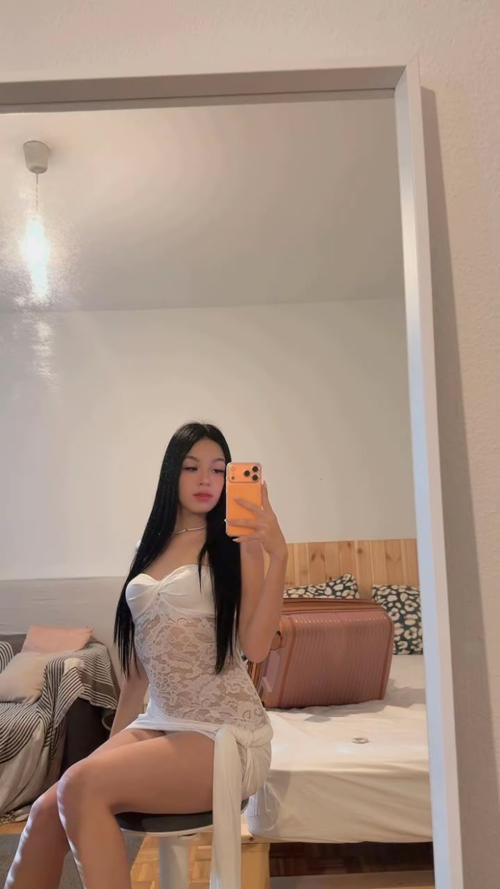 EN LEON MUJER TRAVIEZA CON GANAS DE SEXO A TOPE