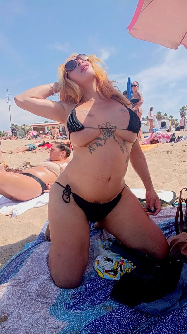 MELANI CACHONDA VEN A DISFRUTAR MI POLLA. SEXO, FI