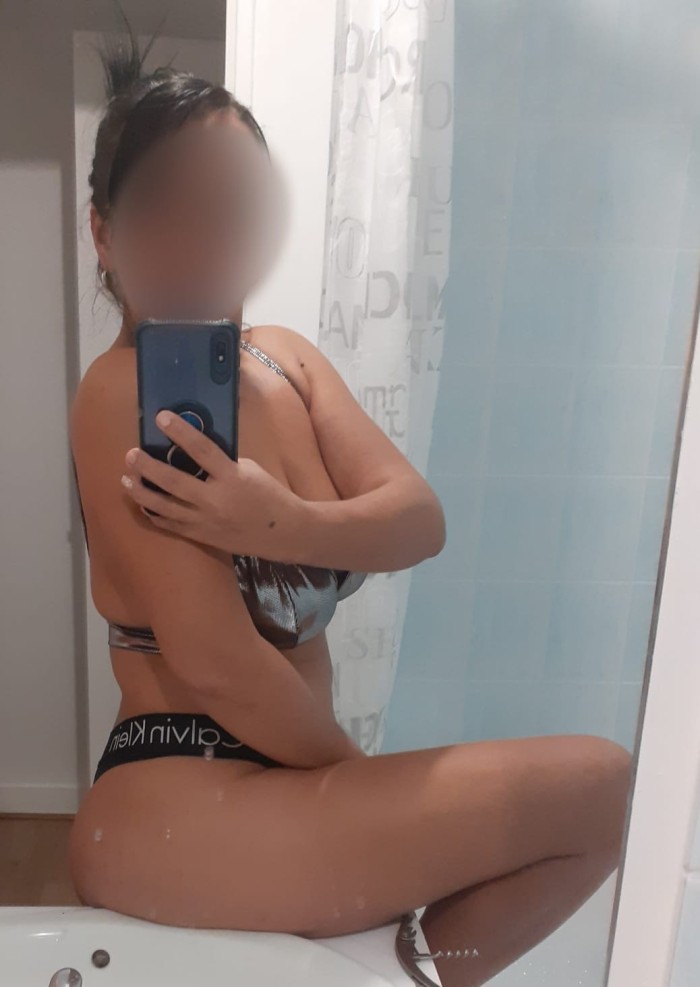 FIESTERA DELICIOSA EXQUISITA SENSUAL COMPLACIENTE