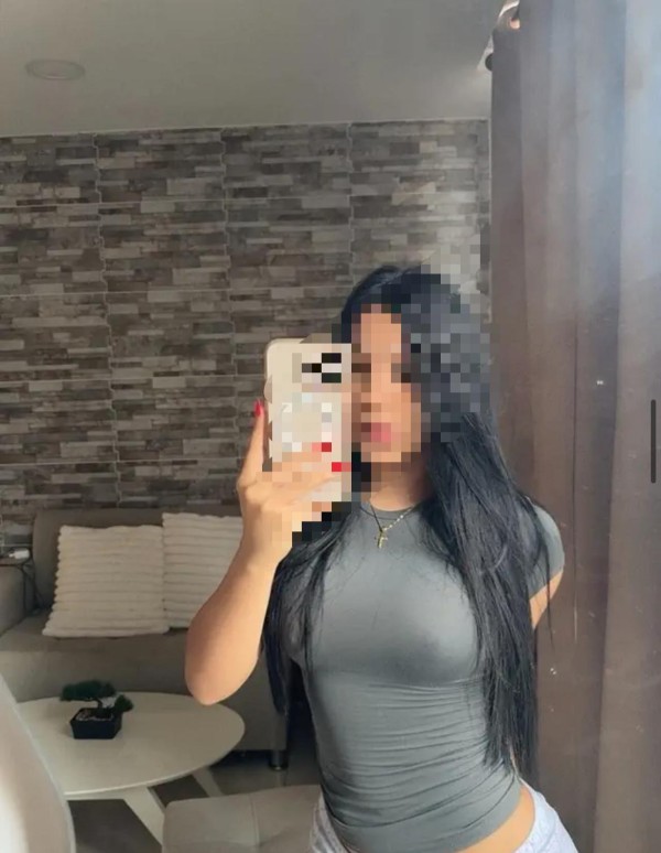 LATINA JUGUETONA FIESTERA SUPER CACHONDA Y FIESTERA EN ALBACETE