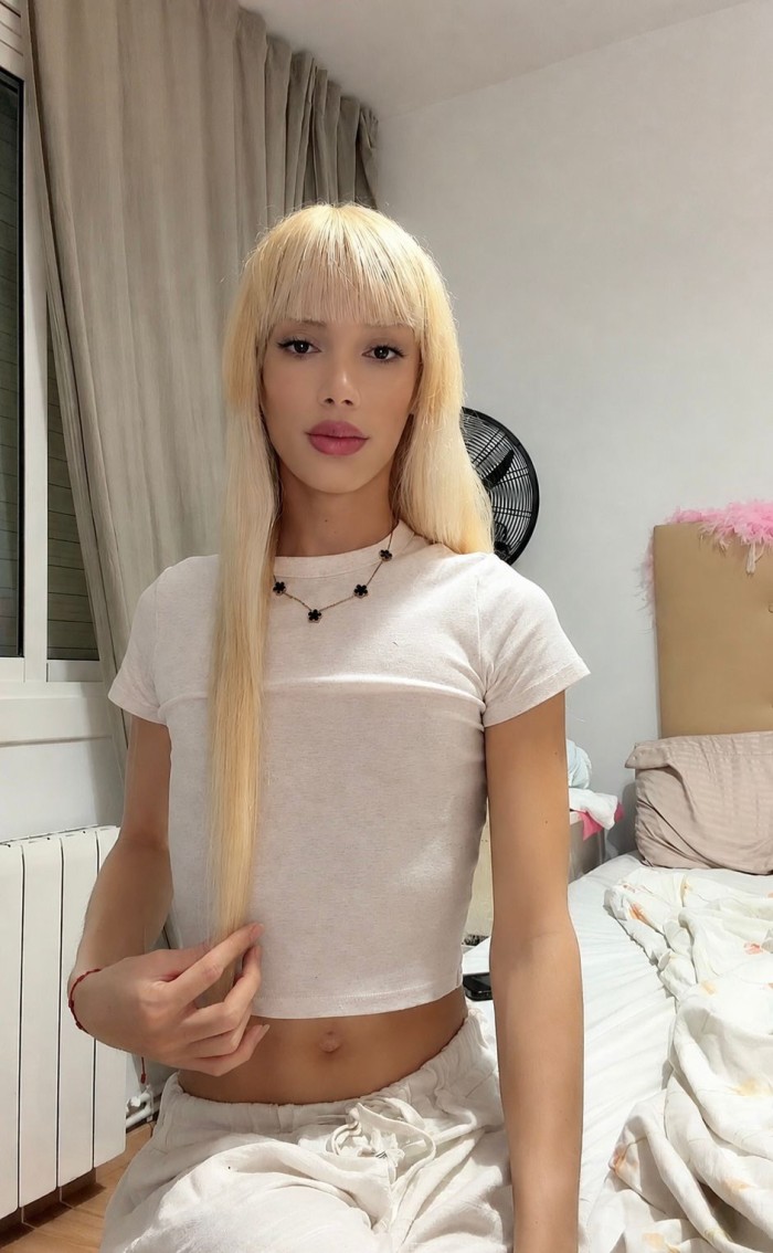 SEXY PERVERSA CHIQUILLA TRANS CACHONDA FIESTERA UNICA NOVEDAD VIP