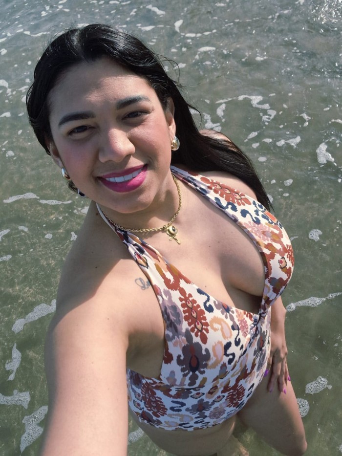 NOVEDAD SAMANTA, MORBOSA CARIÑOSA FIESTERA EN DOS HERMANAS