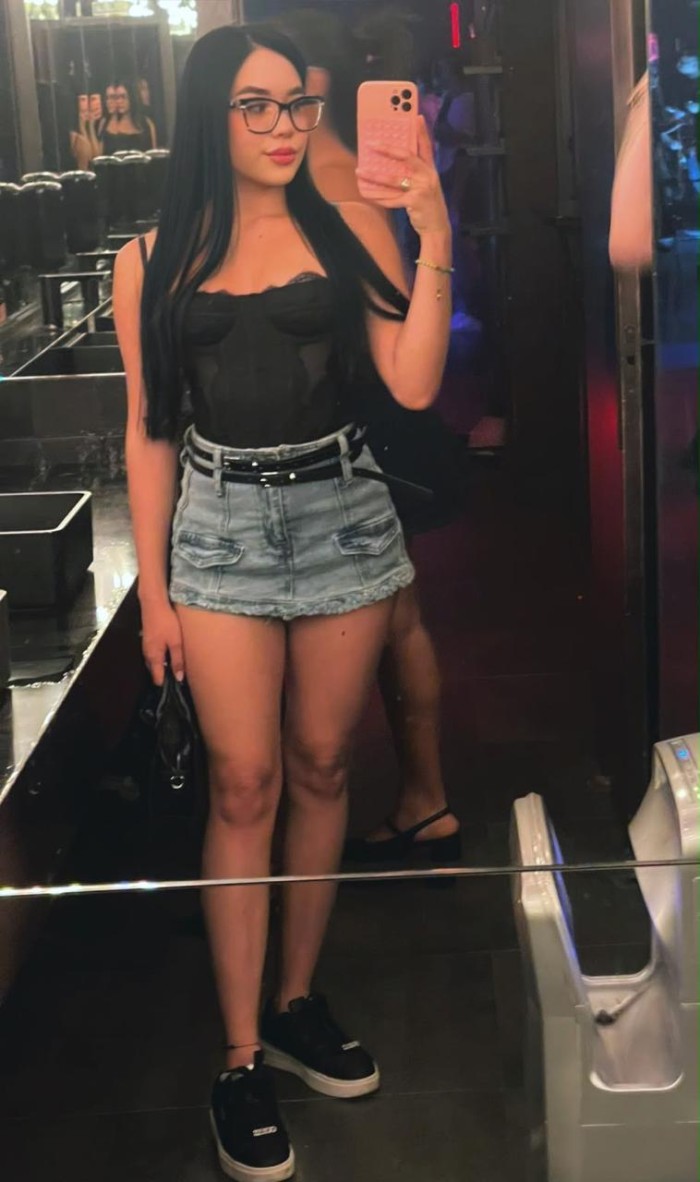 COLOMBIANA DE LUJO JOVENCÍSIMA Y SUPER JUGUETONA