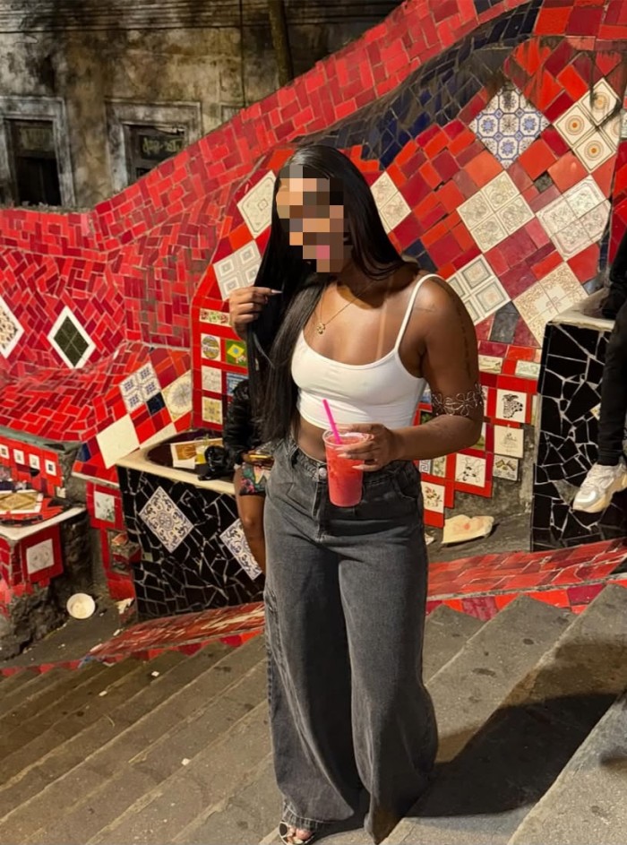 LA MORENA DE TUS SUEÑOS, MUY COMPLETA DISPONIBLE