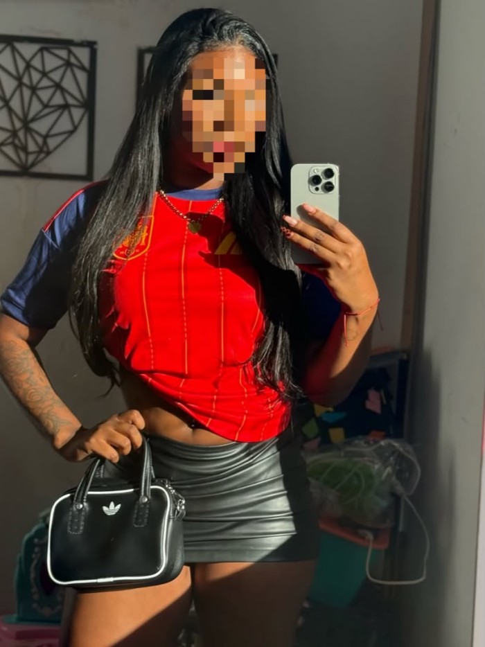 LA MORENA DE TUS SUEÑOS, MUY COMPLETA DISPONIBLE