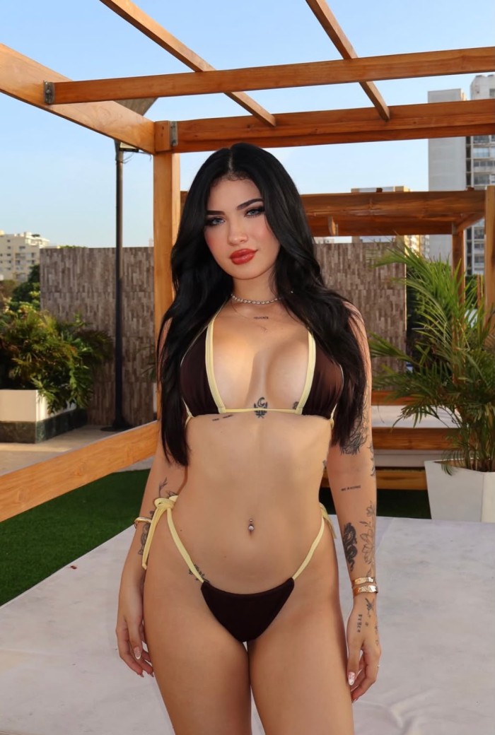 MIA COLOMBIANA JOVENCITA NUEVA EN VITORIA