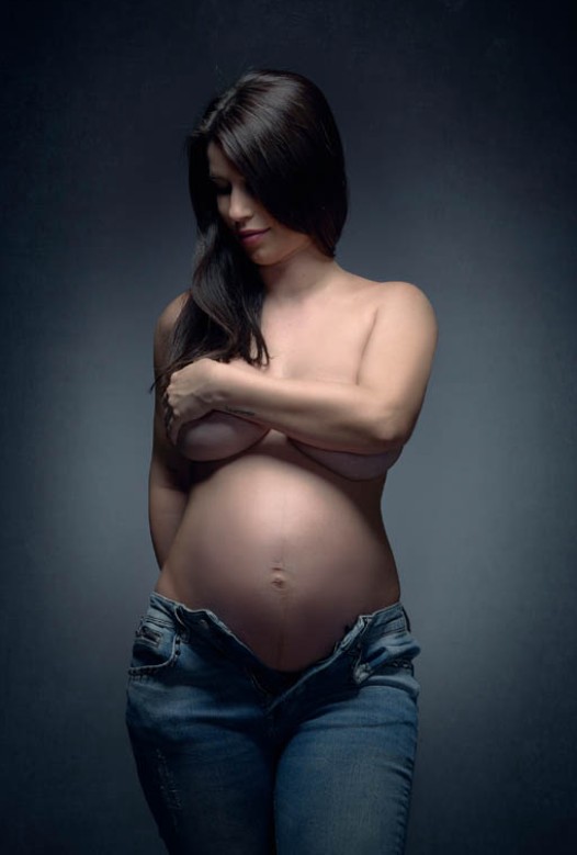 una hermosa princesa embarazada para hombres de buen gusto plaza España