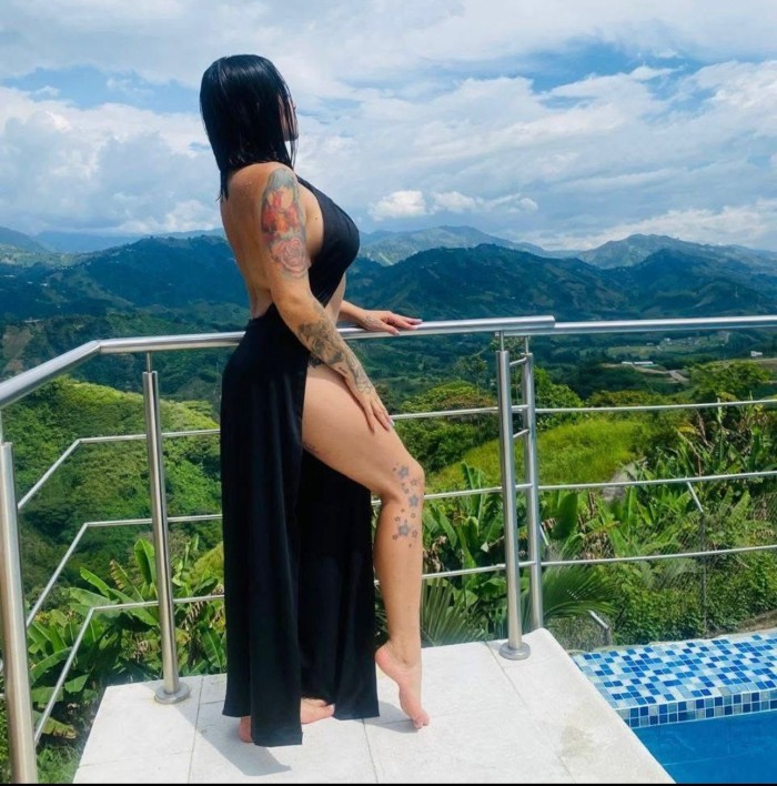 Tengo el chochito caliente, latina fogosa y sexy!