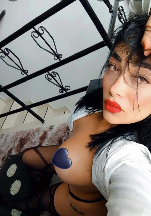 Tengo el chochito caliente, latina fogosa y sexy!