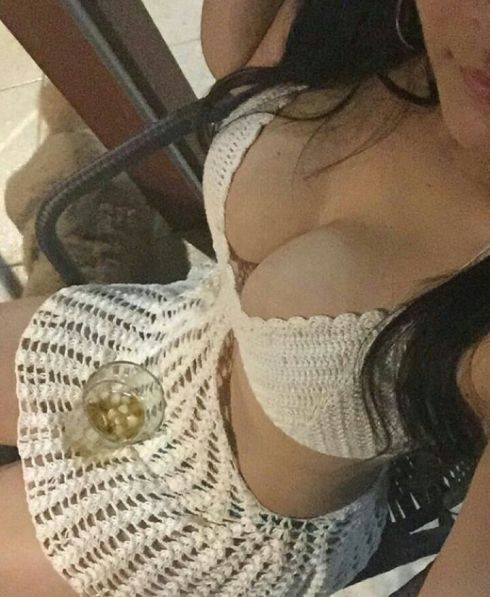 SUPER NOVEDAD. MORENA CALIENTE