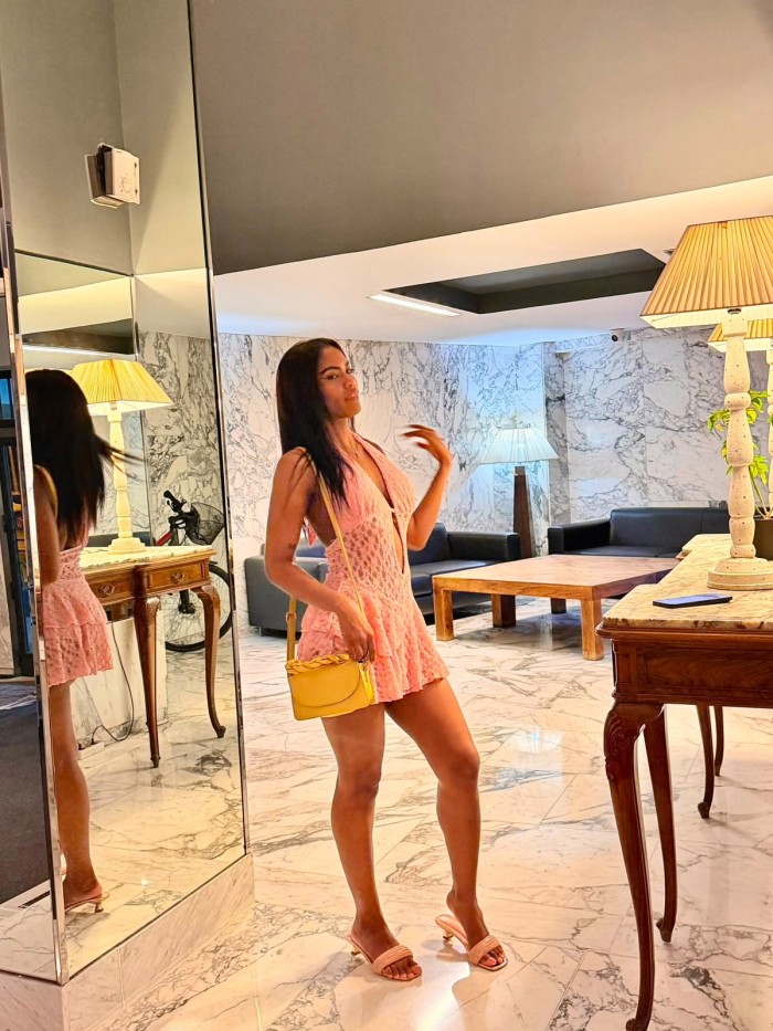 JOVENCITA MULATITA COLOMBIANA PRECIOSA NOVEDAD 24H