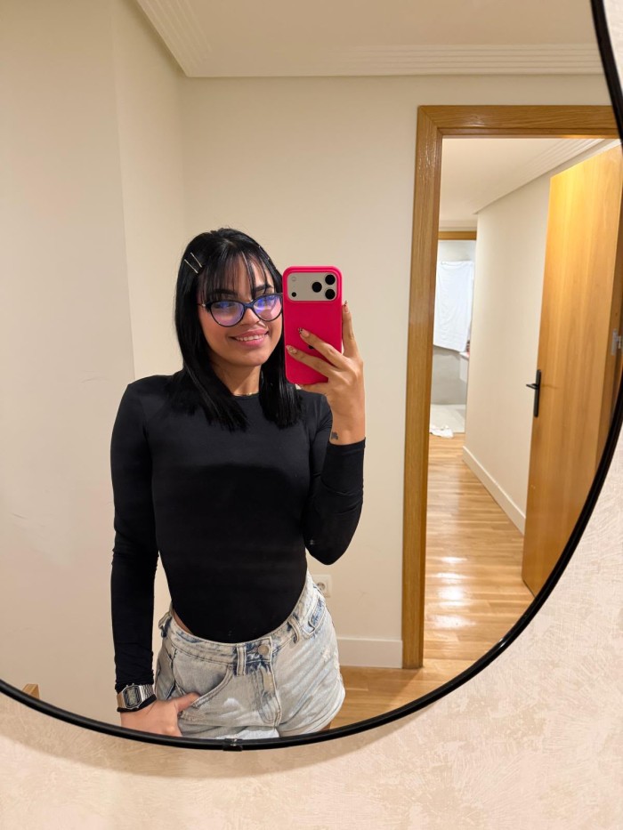 VENEZOLANA EN OPORTO ARDIENTE SENSUAL LUJURIOSA