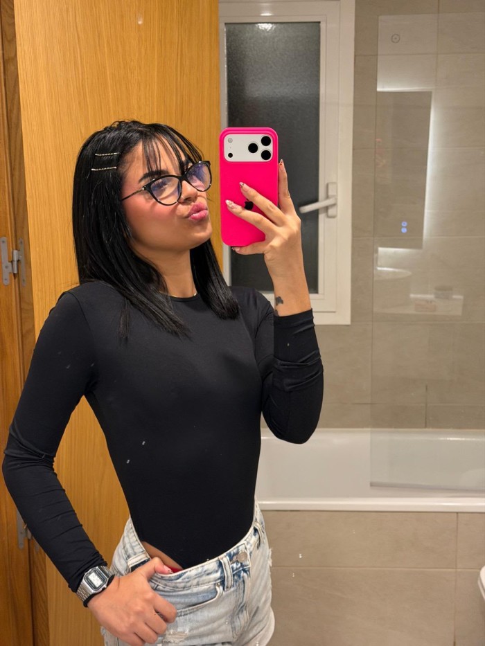 VENEZOLANA EN OPORTO ARDIENTE SENSUAL LUJURIOSA