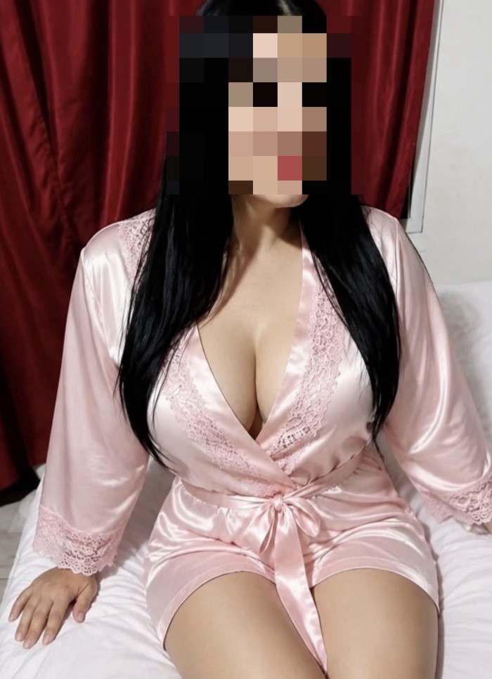 Chica impresionante de lujo