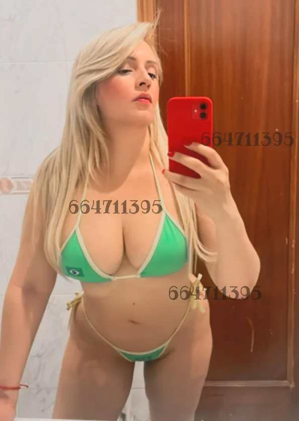 RUBIA DIVINA, FOGOSA Y APASIONADA