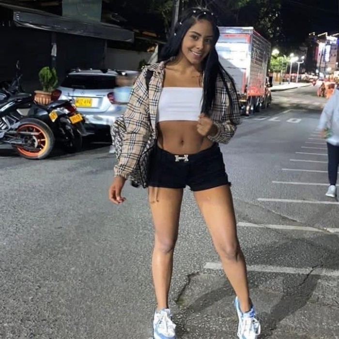 Colombiana joven, divertida y fiestera en Rojales