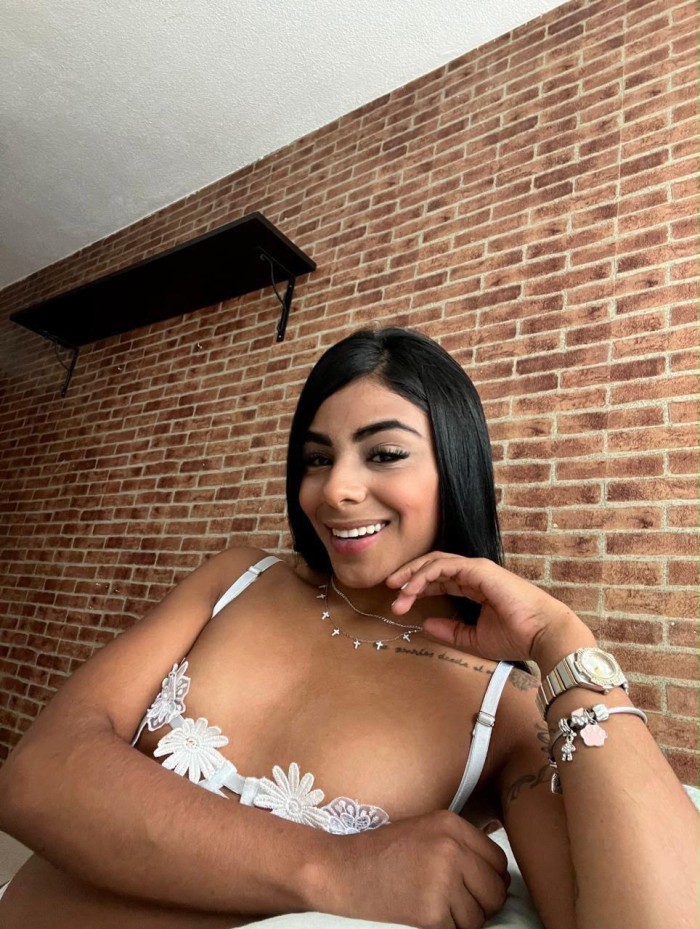 Colombiana joven, divertida y fiestera en Rojales