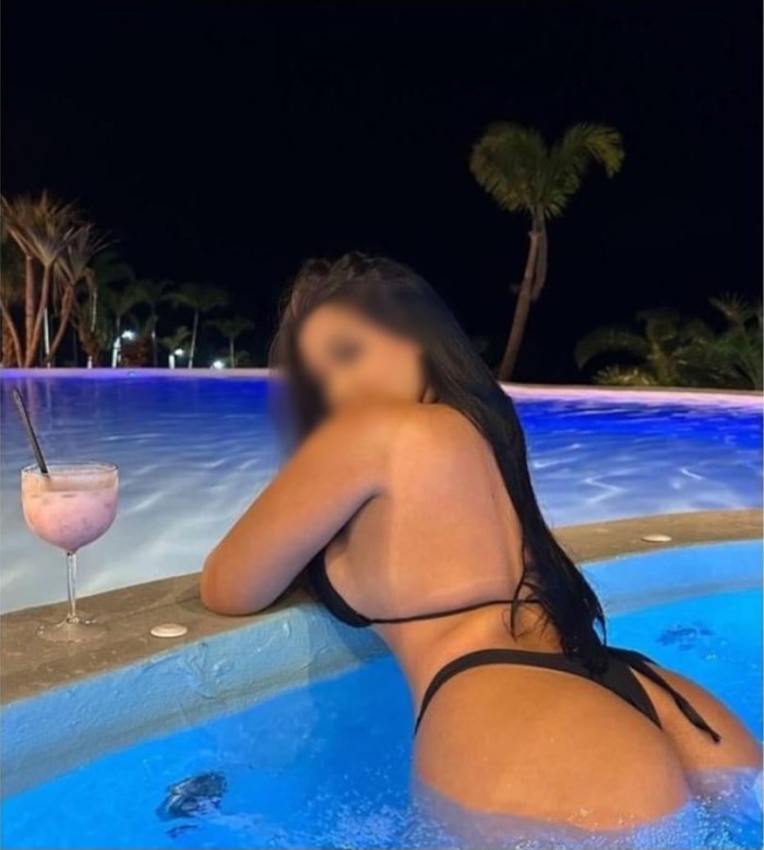 JOVENCITA FOGOSA Y MUY SEXY QUE ATRAPA 611347543