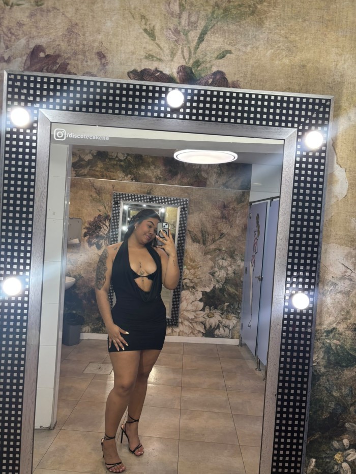 MORENITA DE RICO CULITO APRETADITO, LLAMAME