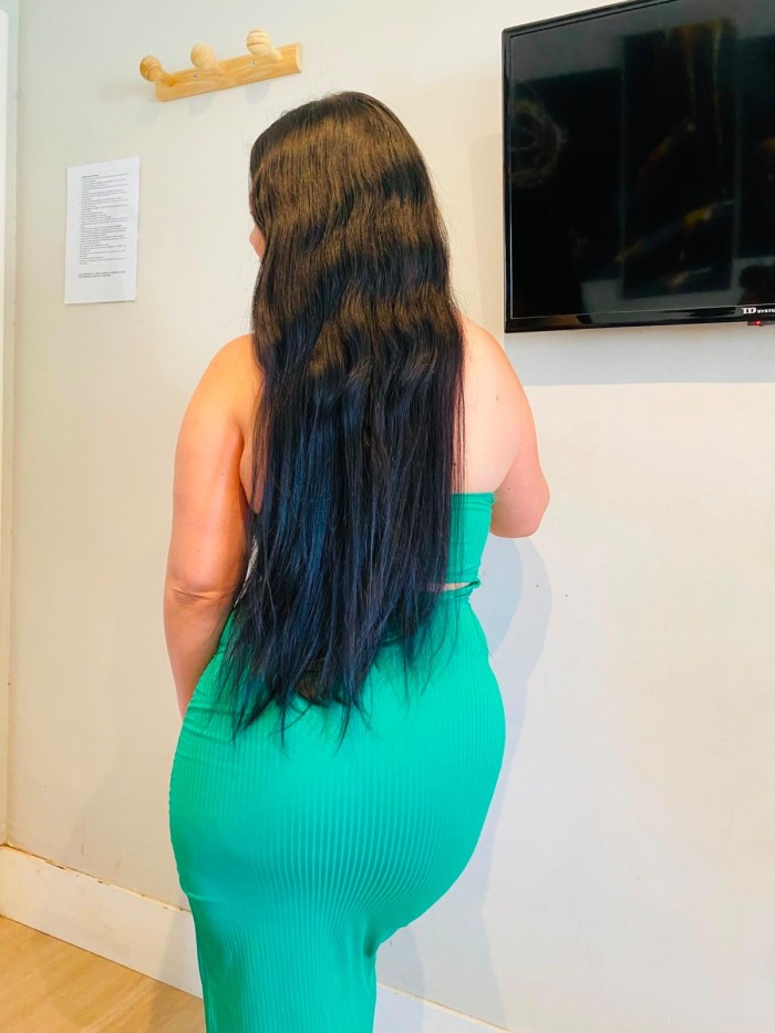 ROSI UNA CHICA COMPLETA Y MUY COMPLACIENTE