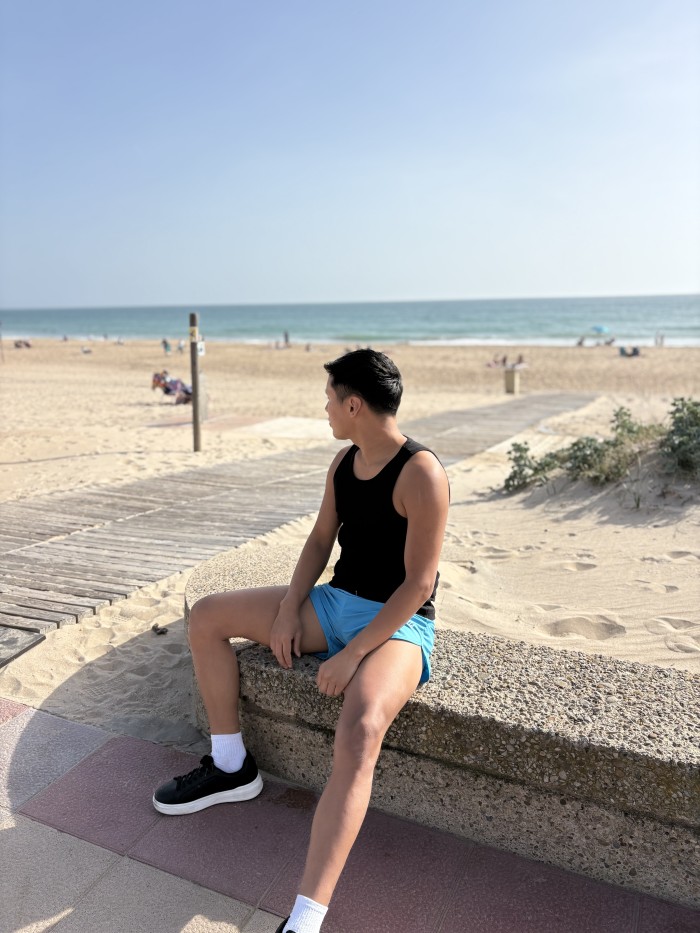 Chico Latino Jovencito 23 años disponible C/ SITIO