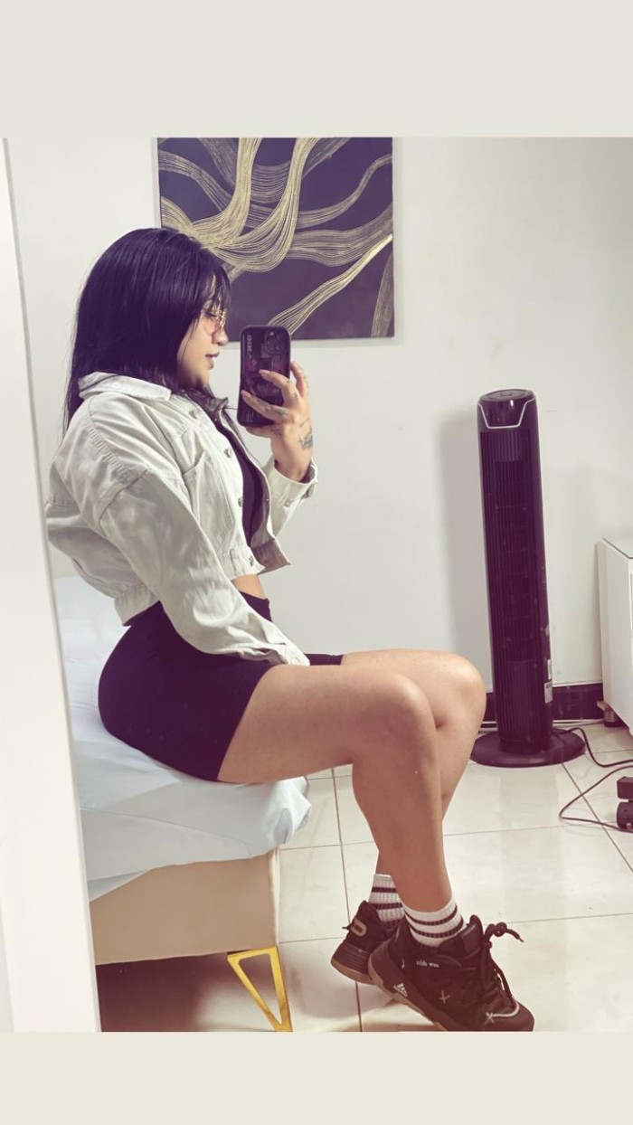 Cachonda y fogosa sexy latina nueva en la ciudad!