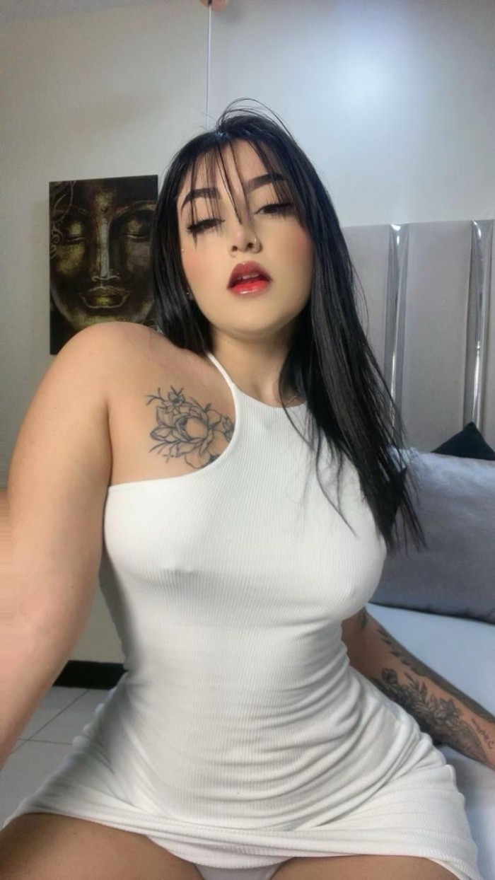 Cachonda y fogosa sexy latina nueva en la ciudad!