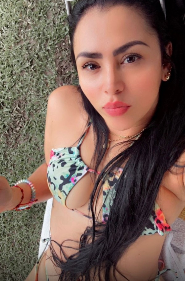EN LAS AMERICAS! LAURA ESPECTACULAR  NOVEDAD COLOMBIANA FIESTERA CALIENTE