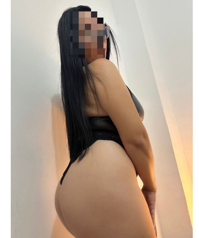 SOFIA NALGONA VENEZOLANA DULCES CARICIAS Y MAS