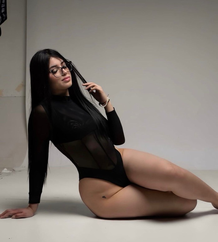 SENSUAL Y DISCRETA MUY CACHONDA