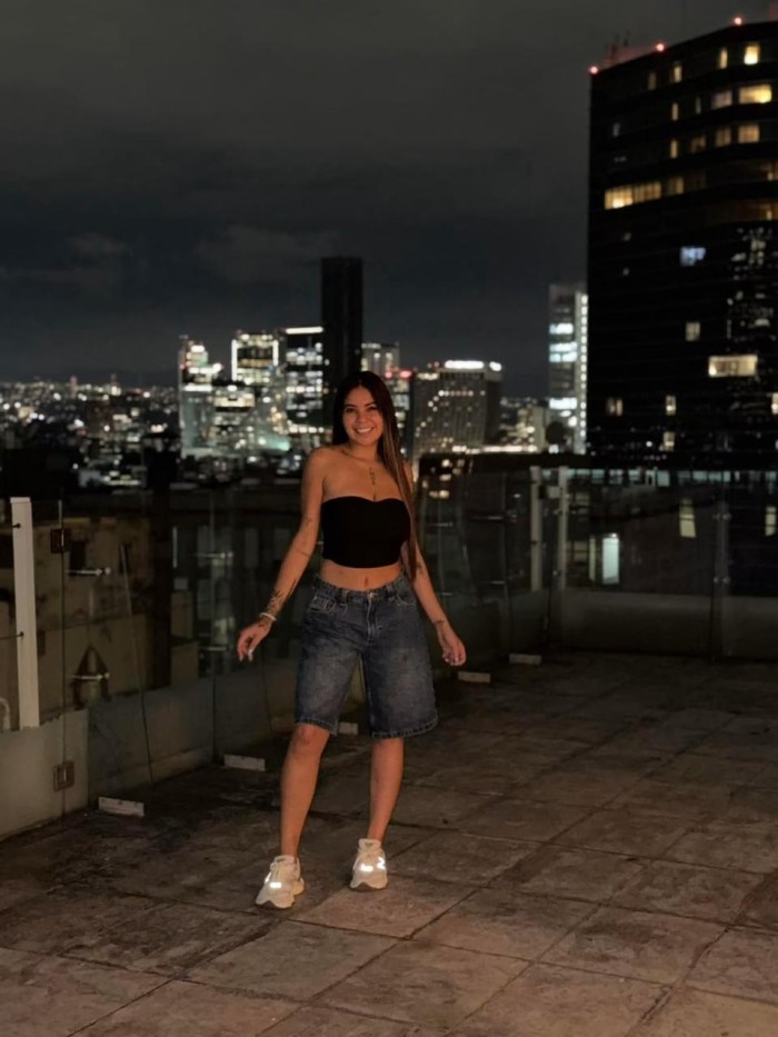 Hermosa venezolana caliente