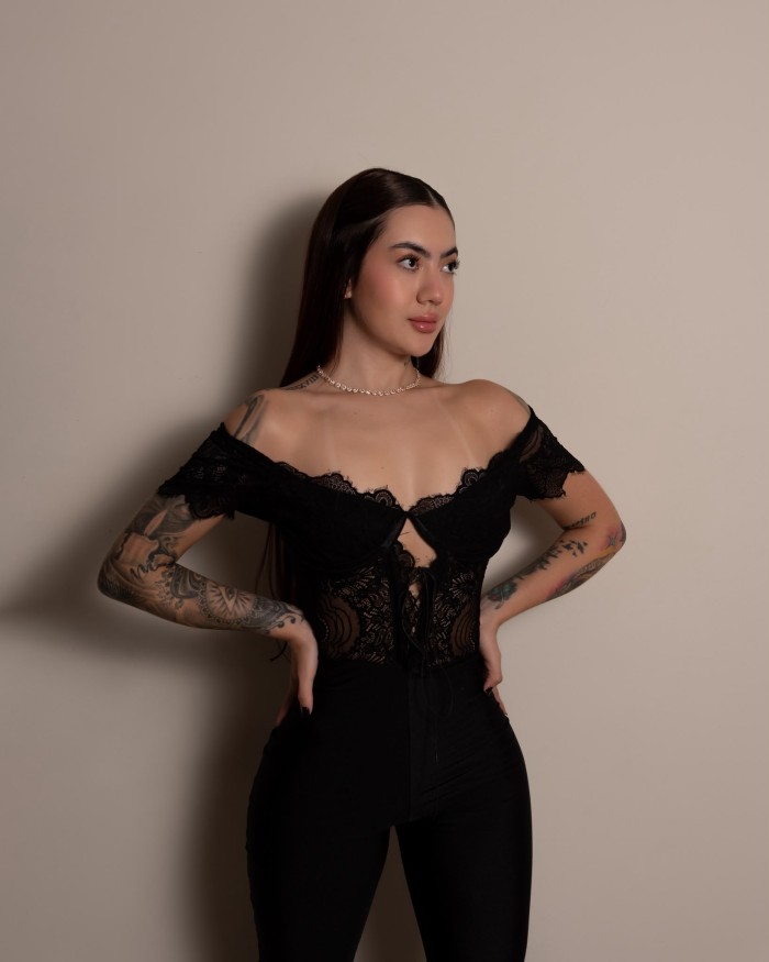 Divina elegante y sexy colombiana