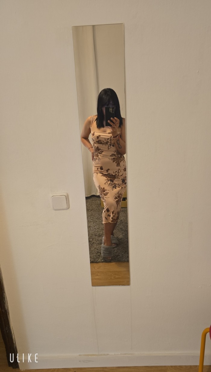 Latina sensual