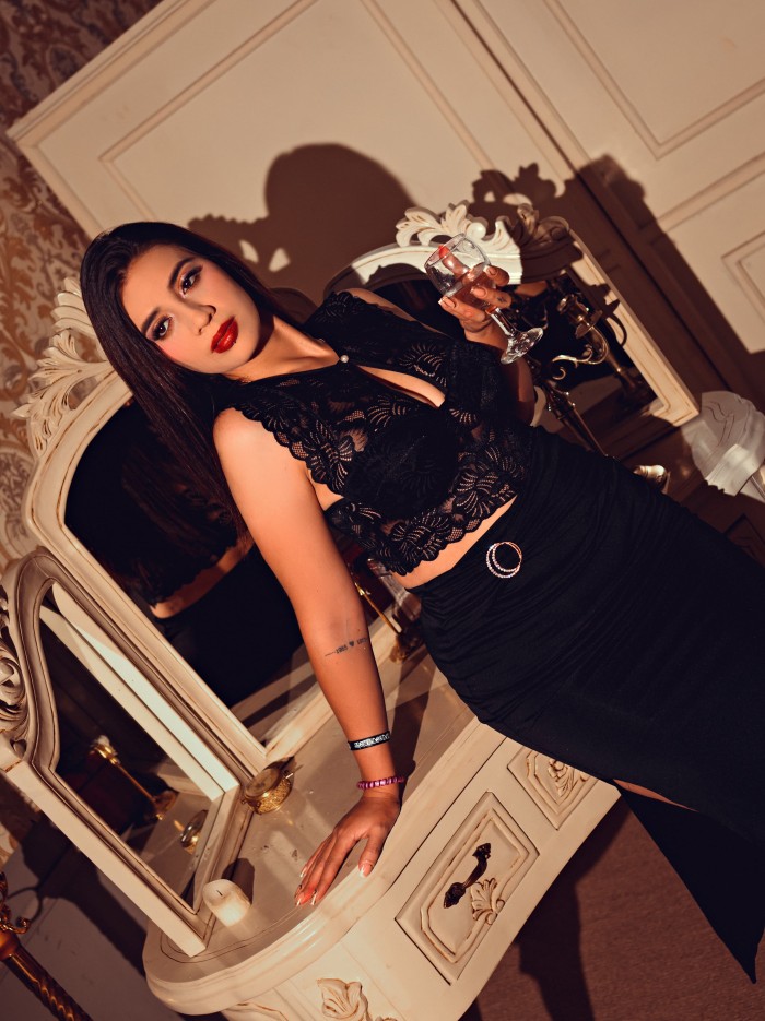 ️LUNA, LATINA CON UN ENORME CULAZO DISPONIBLE