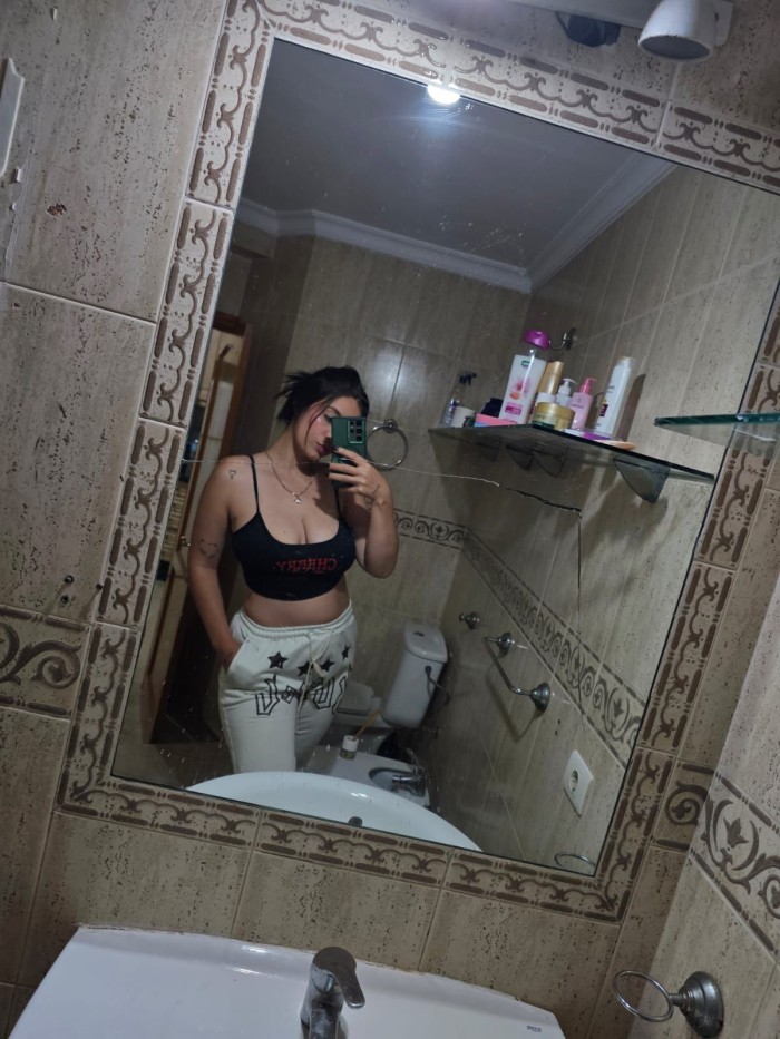 ️LUNA, LATINA CON UN ENORME CULAZO DISPONIBLE