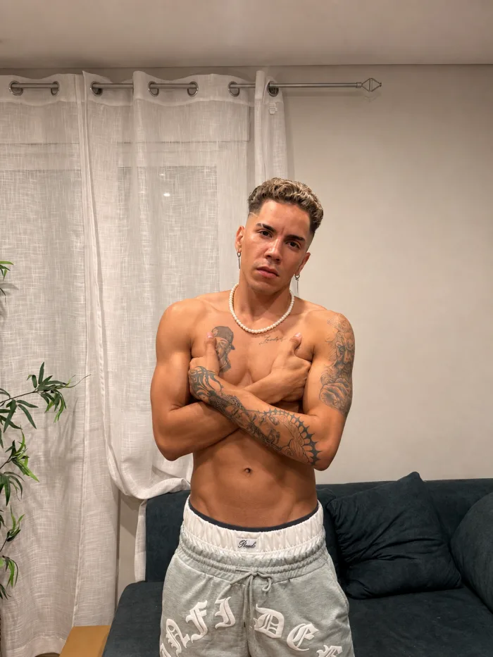 Latino fiestero joven de 22 años Málaga capital