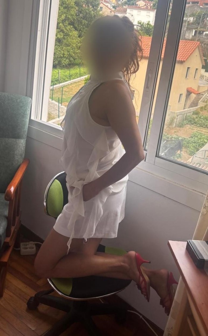 MADURITA DELICIOSA EXPERTA EN SEDUCIR Y COMPLACER