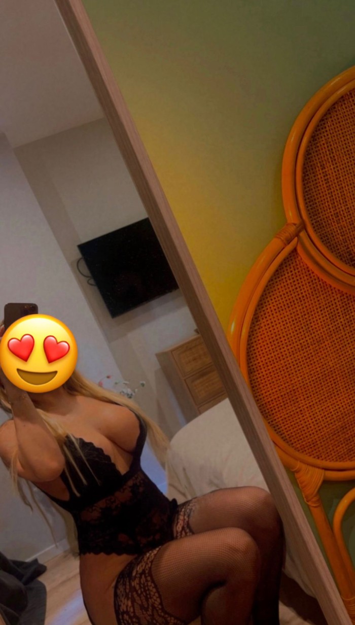 RUBIA TATUADA REAL 100% independiente solo hasta el miércoles