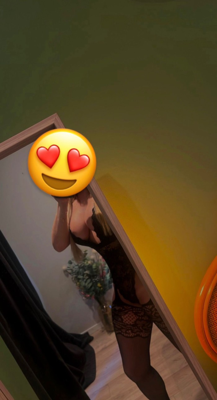 RUBIA TATUADA REAL 100% independiente solo hasta el miércoles