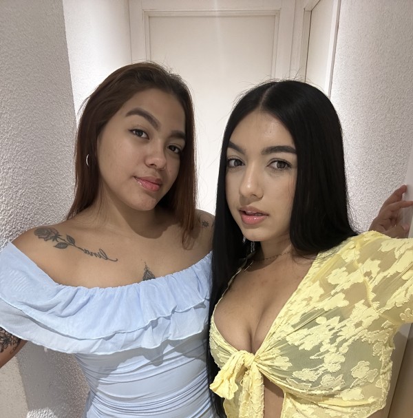 DOS HERMANAS LATINAS CON GANAS DE DIVERTIRNOS