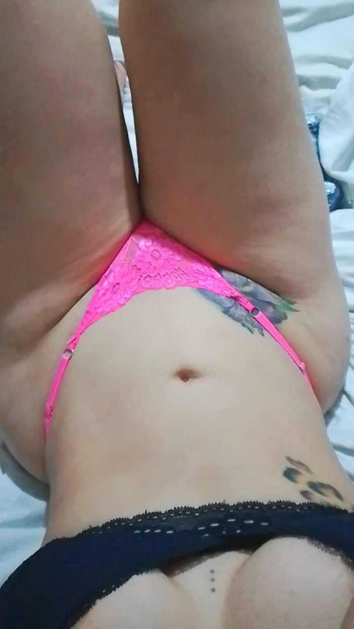 LA COLOMBIANA COQUETA Y PELIGROSAMENTE TENTADORA