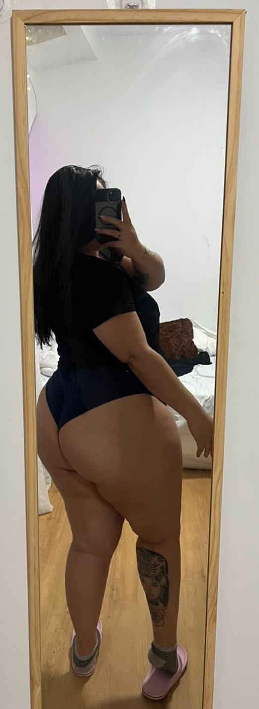 FEMENINA, COQUETA Y CON UNA PERSONALIDAD ARDIENTE