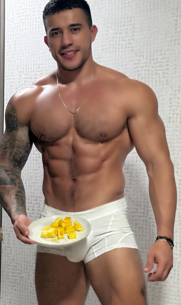 NOVEDAD, pollón, cuerpo de GYM. TE EMPOTRO!!