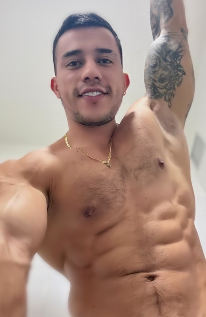 NOVEDAD, pollón, cuerpo de GYM. TE EMPOTRO!!