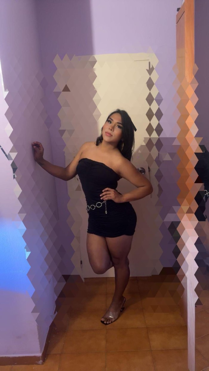 NOVEDAD JOVENCITA SEXI SUPER GUARRA FIESTERA CACHONDA.